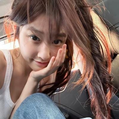 绿茵春色